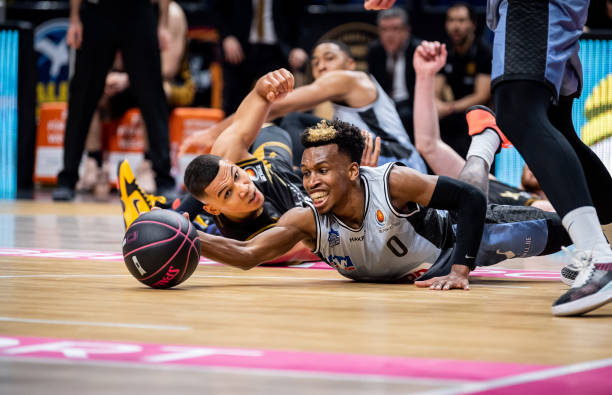 其中包括西 其中包括西