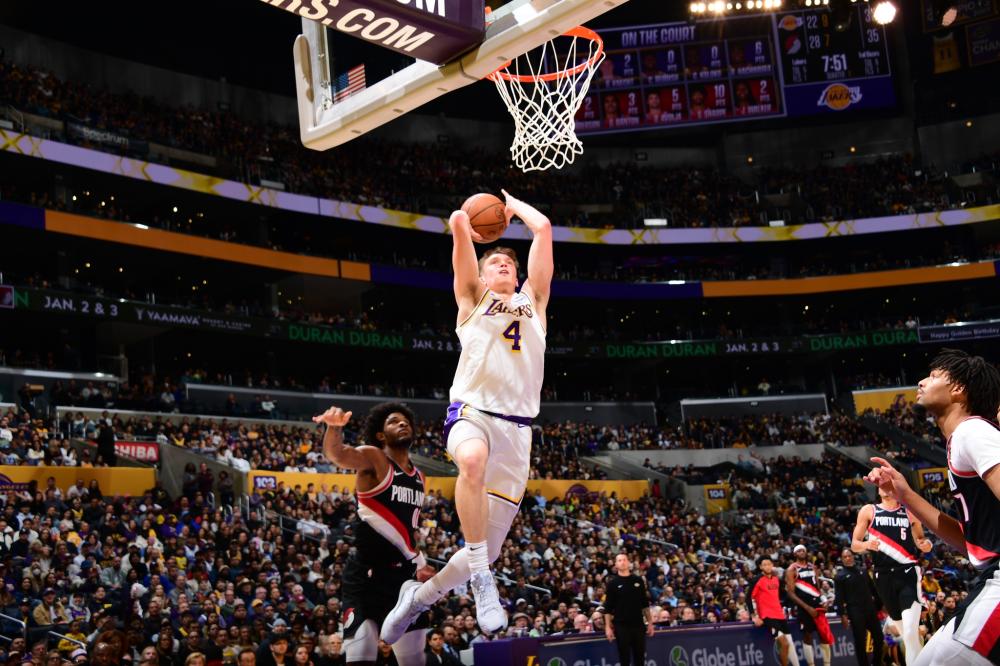 一年里逐渐 一年里逐渐