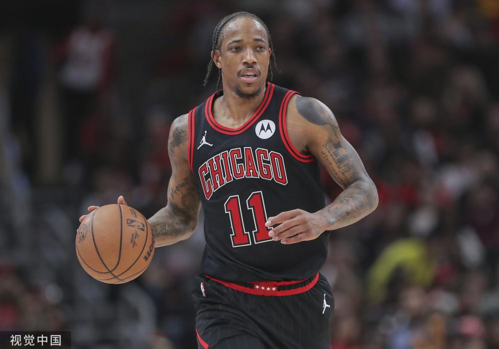 疑是令人振 疑是令人振